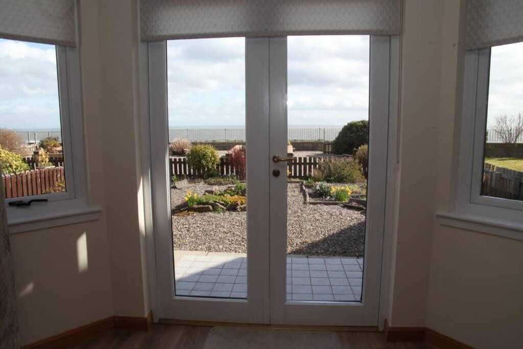 Bell Rock View Arbroath Apartment Angus Exterior photo